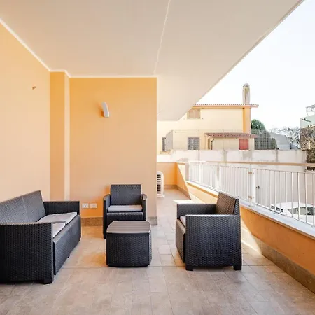 La Casa Di Valeria Con Piscina Rome