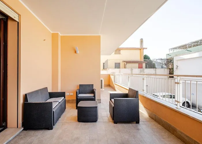 La Casa Di Valeria Con Piscina روما
